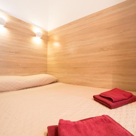 Apartment On Filatova 10/1 إلفيف المظهر الخارجي الصورة